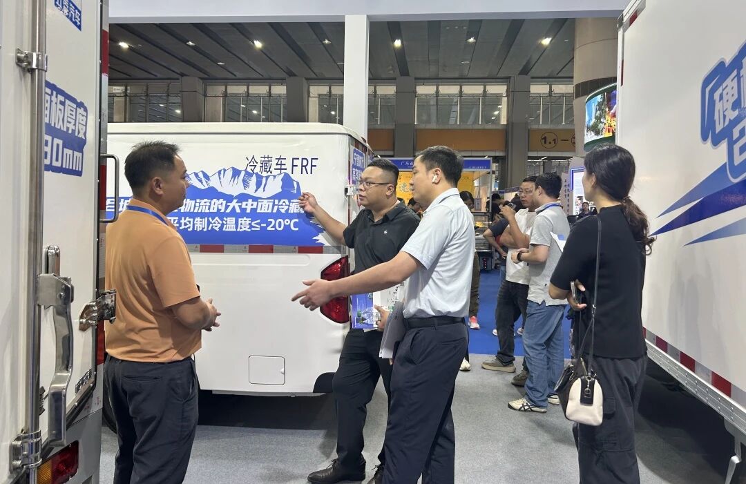 20251203085531101 Cmp(冠军)官网 - 西甲希洪竞技主赞助商